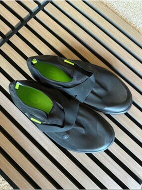 Oofos New! Oofos Oomg Sport Men's Recovery Slip-On Sneakers